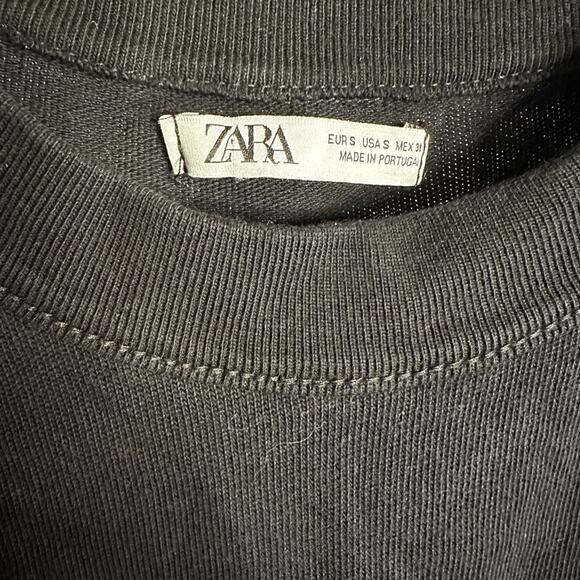 Classicism is the New Modernity Black Graphic T-Shirt Say Anything Boombox Y2K - Picture 3 of 5